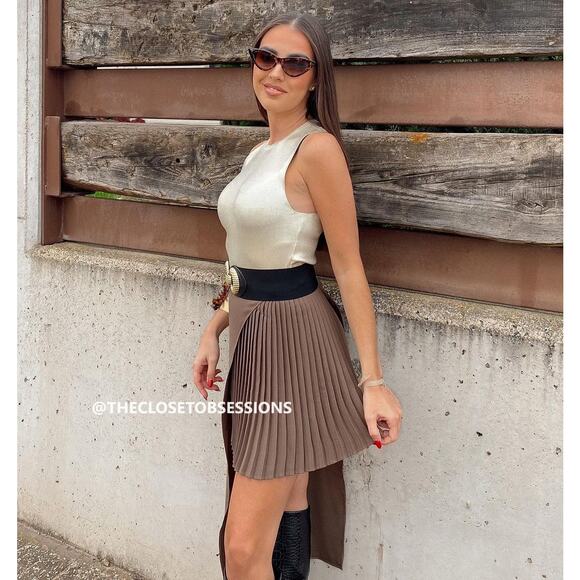 LAST ONE!!! ZARA Asymmetrical Pleated Skirt NWT 🤎 - Picture 9 of 16